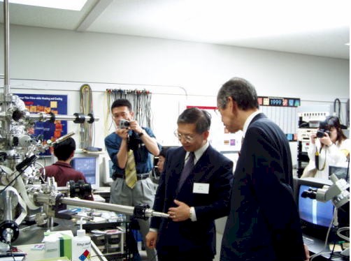 sisatu02.jpg (51092 バイト)
