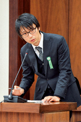 国会で意見を陳述する柴田准教授