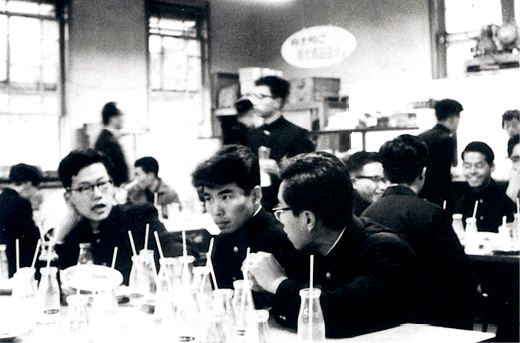 京大生協の昔の写真