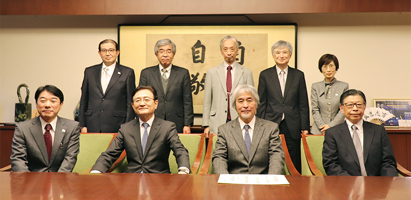 山極壽一 前総長の名誉教授称号授与式を挙行しました。（2020年12月10日）