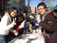 Participants making the ‘mochi’ into a ball