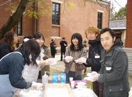 Picture of participants rounding mochi