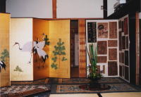 祇園祭で町家に飾られた屏風など
