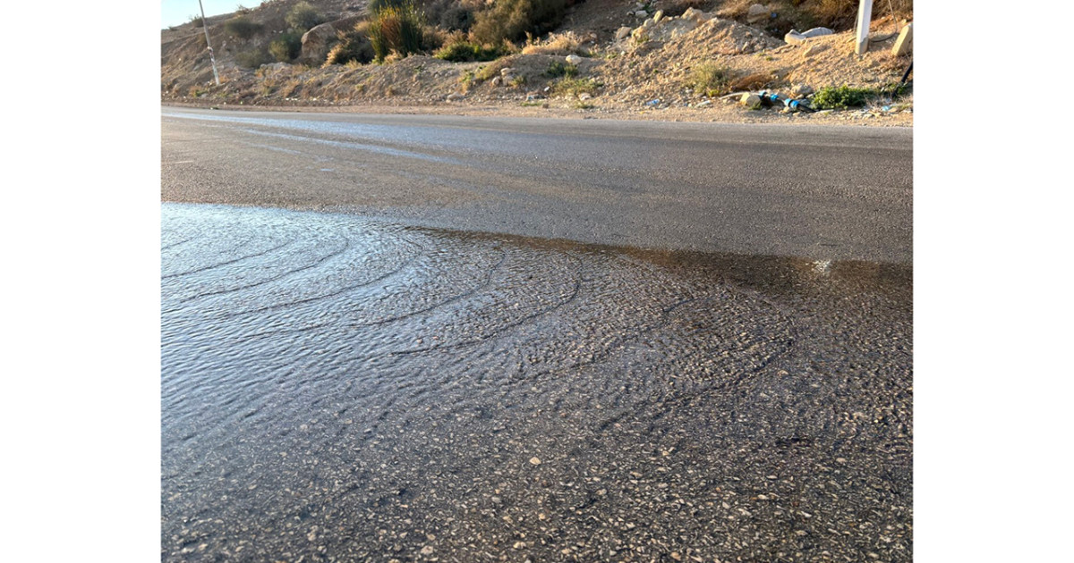 急斜面の水の流れ「波状」に変化 数学で解明!